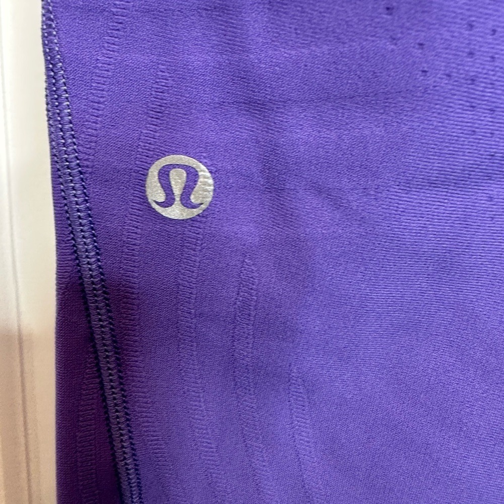 Lululemon SenseKnit High-Rise Running ‎ Tight in the color Purple Sz 12